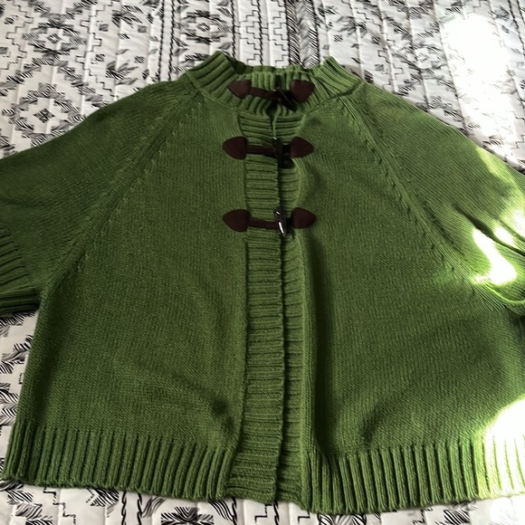 Old Navy Knit Poncho Cardigan Jacket Size CL in Green - Picture 3 of 6